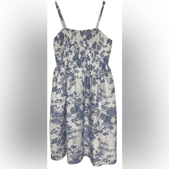 Universal Threads Blue and White Floral Dress - Size S - Picture 2 of 3